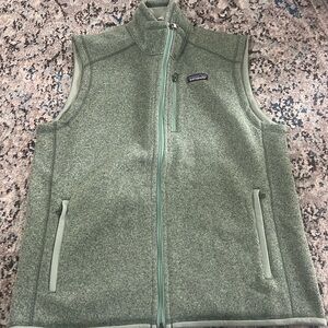 NWOT Patagonia knit vest in size large